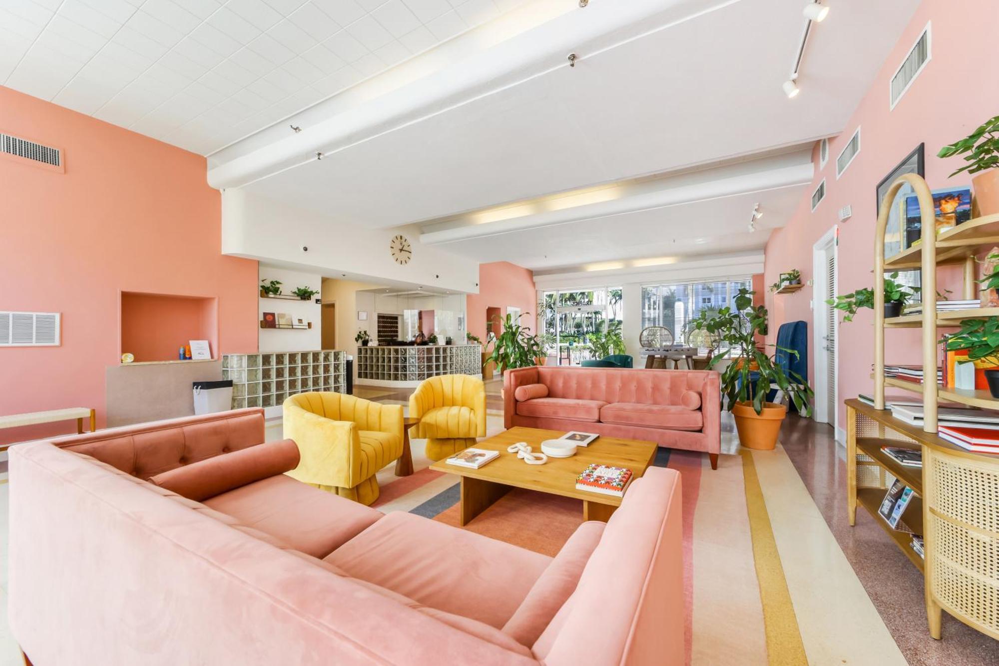 Tropics Hotel Маями Бийч Екстериор снимка
