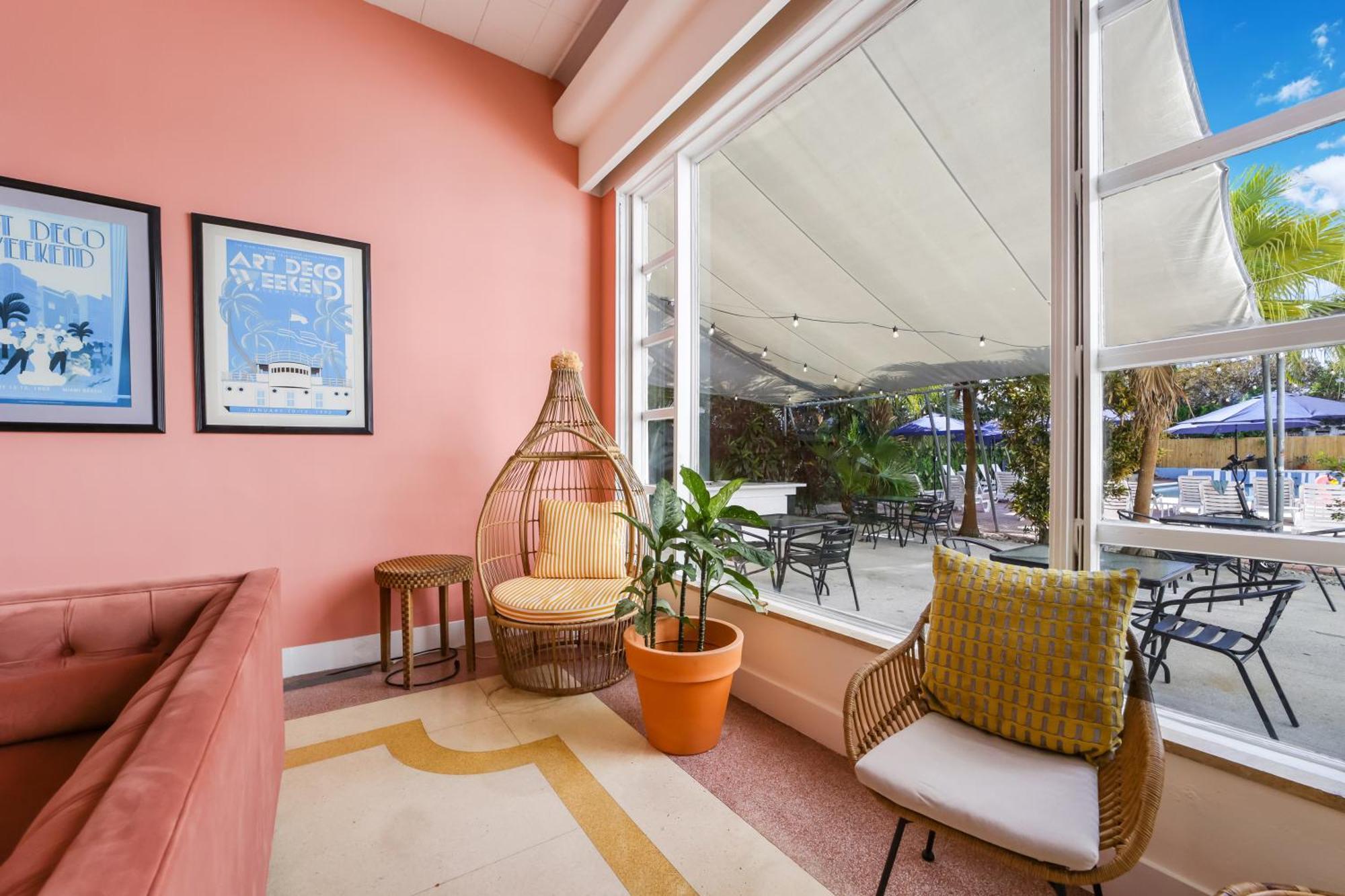 Tropics Hotel Маями Бийч Екстериор снимка